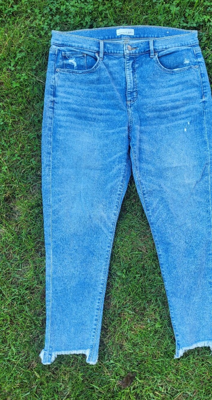 Loft The Skinny Jeans Size 14 Distressed Hem